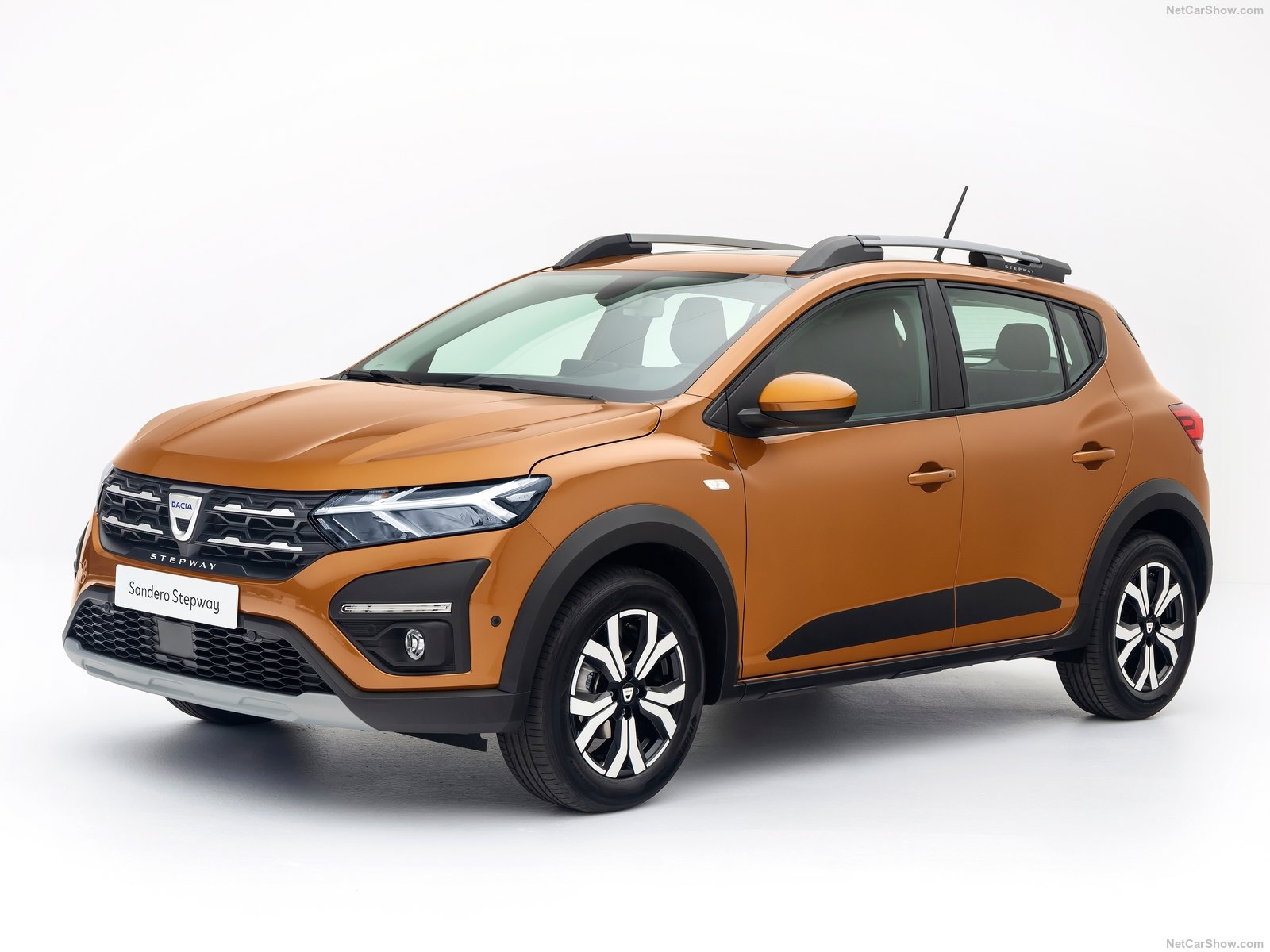 Dacia Sandero (1) Gallery Image